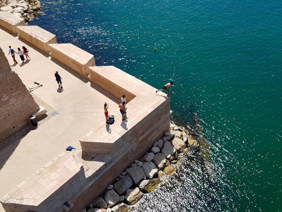 Grand Retro Vieux-port Panier Mucem Marseille